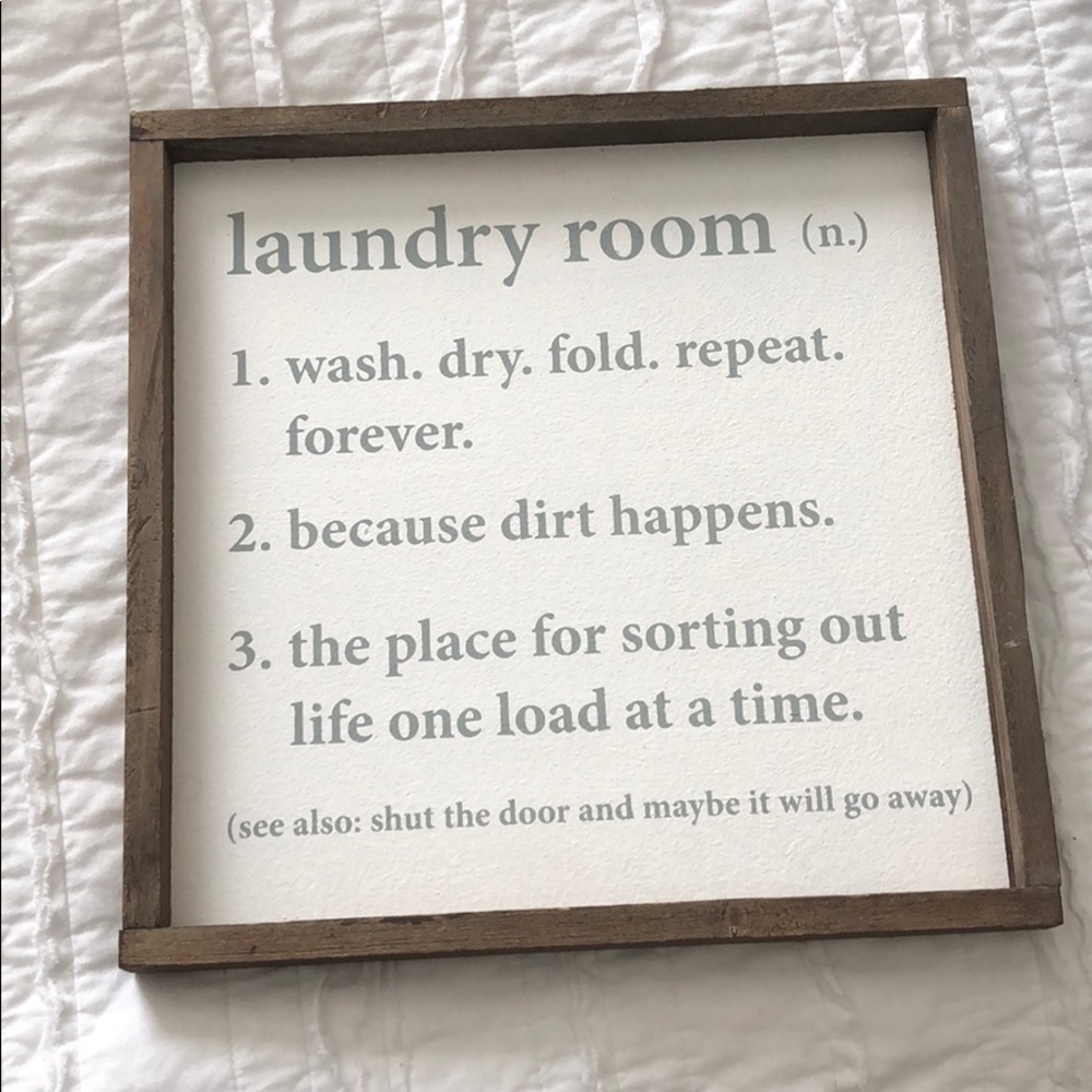 Laundry sign